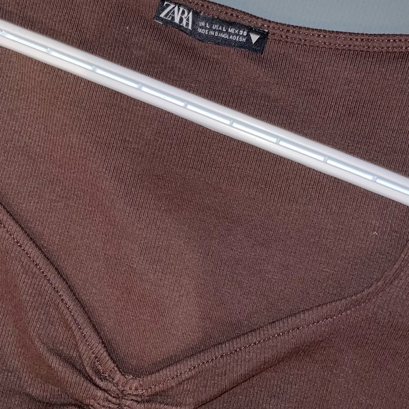ZARA Ruched Ribbed Top Short Sleeve - Picture 4 of 5